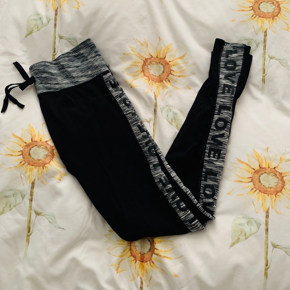 Love Leggings